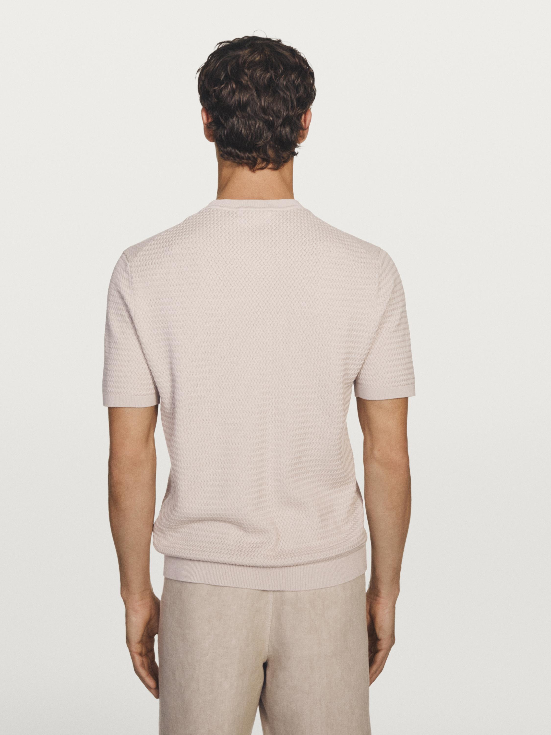 Textured knit short sleeve T-shirt